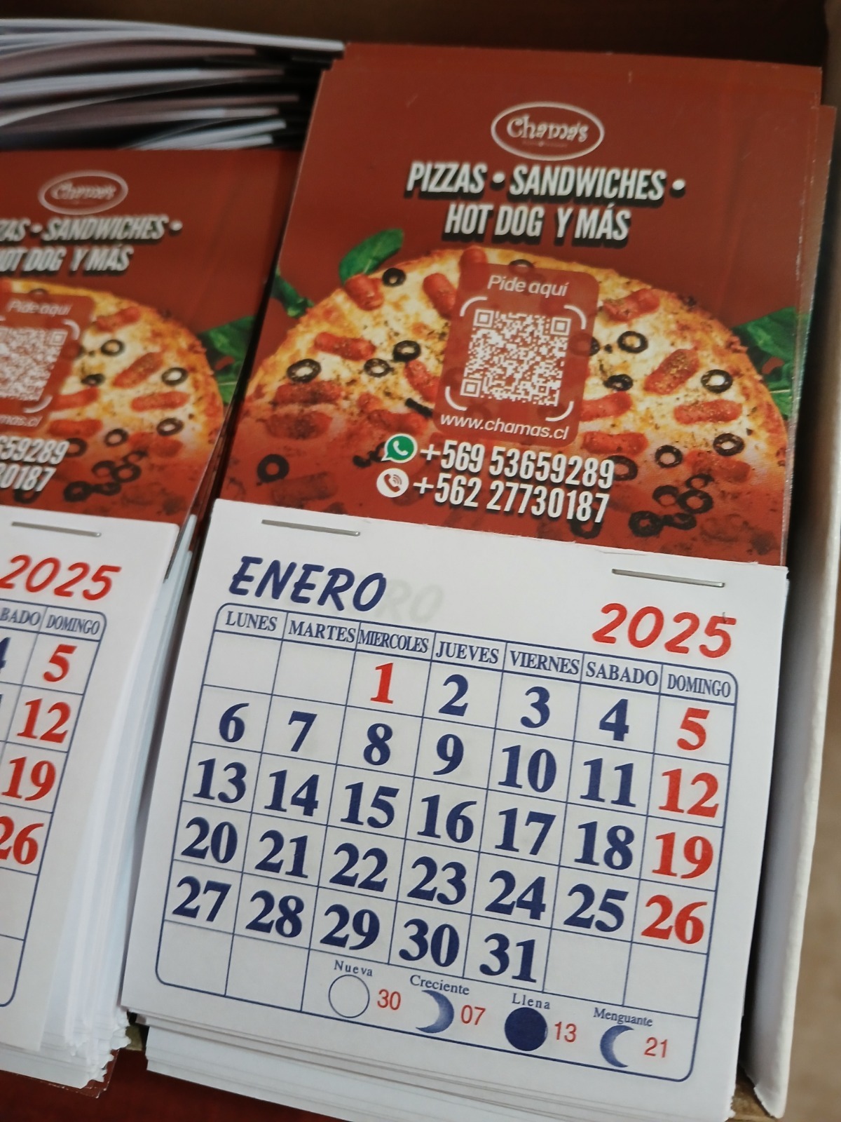 Imán calendario publicitario